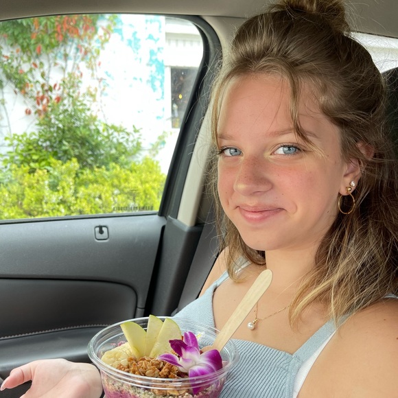 Meet your Posher, Debra - Picture 11 of 16